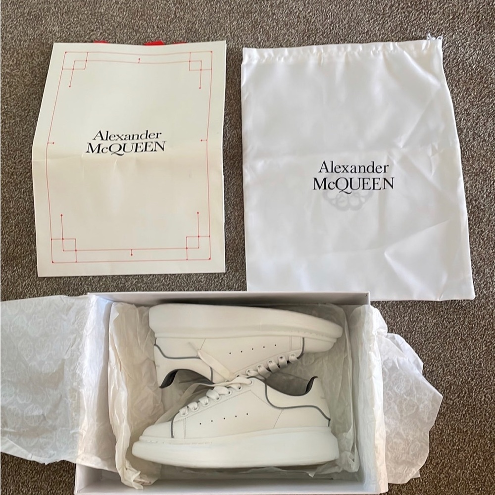 Alexander McQueen Sneaker White Pearl Size 7.5.